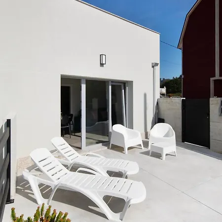 Ag Casa Do Ramon En Playa Razo Con Patio Exterior Apartment A Coruna Exterior photo